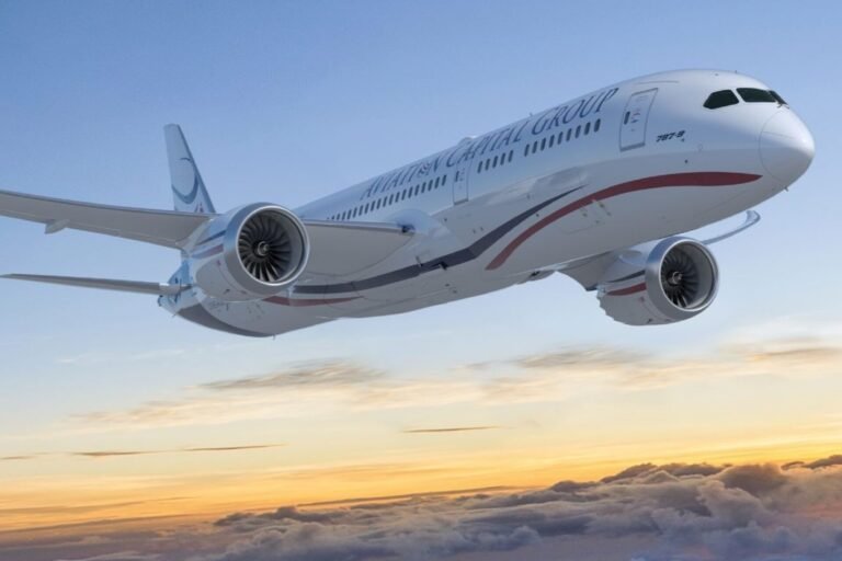 24 aircraft flying for 17 airlines flip from Avolon to ACG