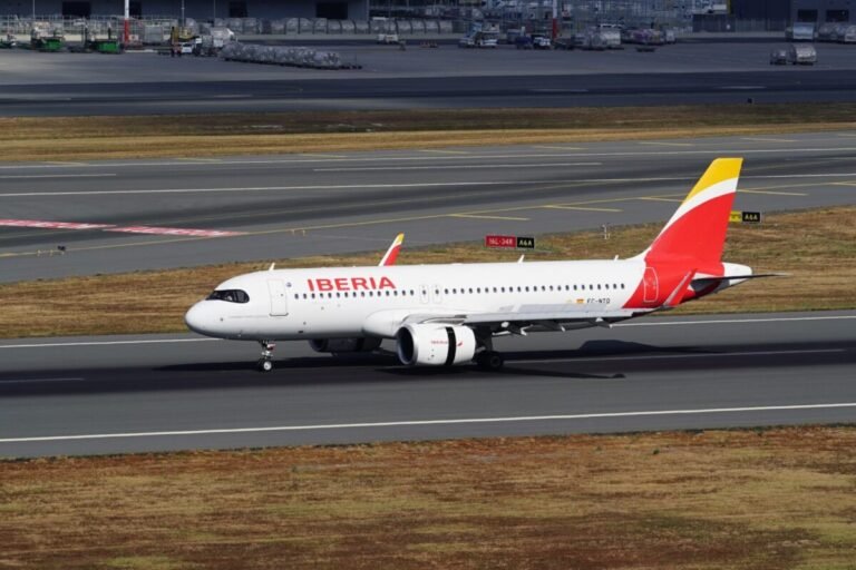 Airlines add capacity in response to railway crisis in Spain