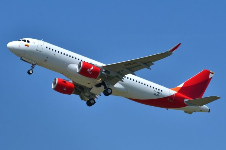 Avianca to resume daily Bogotá–Caracas flights Avianca Airbus A320neo