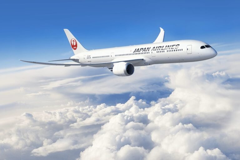Boeing to upgrade JAL 787-9 fleet with new interior & Wi-Fi Boeing to upgrade JAL 787-9 fleet with new interior & Wi-Fi