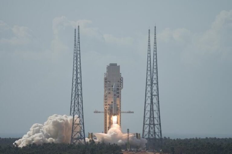 launch abort test of long march 10 rocket in china