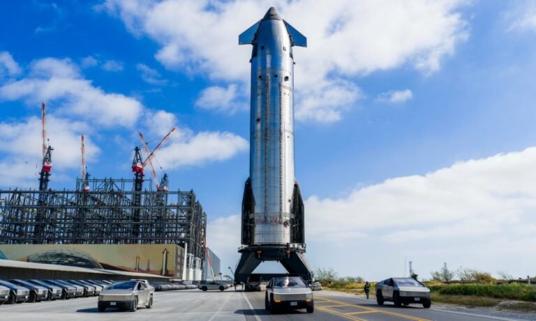 Elon Musk outlines plan for first Starship tower catch attempt Elon Musk outlines plan for first Starship tower catch attempt