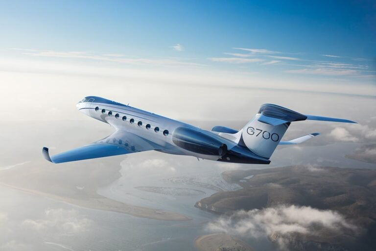 FAA Chief Expects Canada to Certify Long-Delayed Gulfstream Jets G700