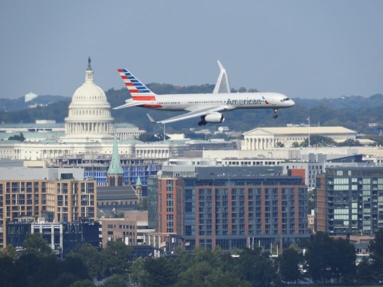 House unveils ALERT Act aviation safety bill House unveils ALERT Act aviation safety bill