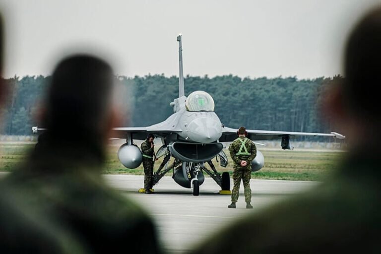 F-16