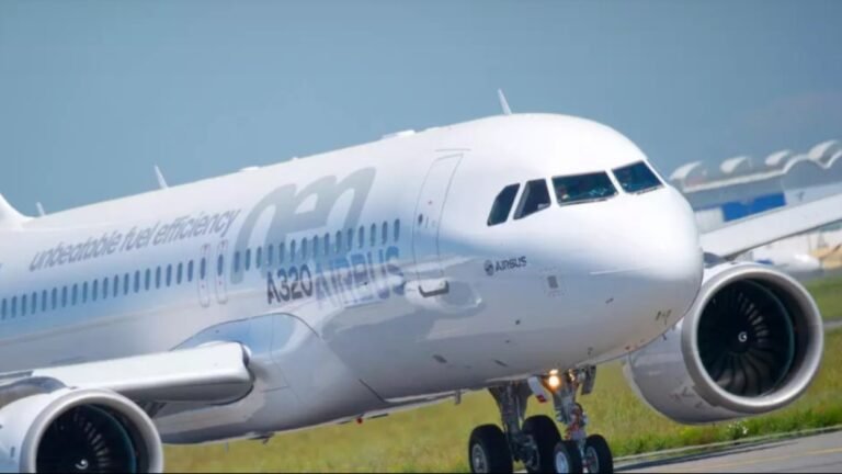 100 Airbus A320neo family aircraft ordered by AerCap Holdings