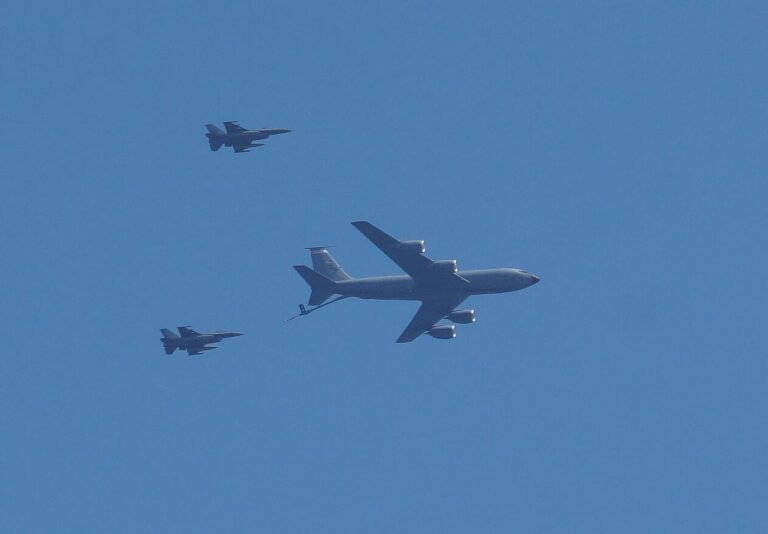 BREAKING CENTCOM is confirming the crash of a KC-135 Stratotanker in western Iraq