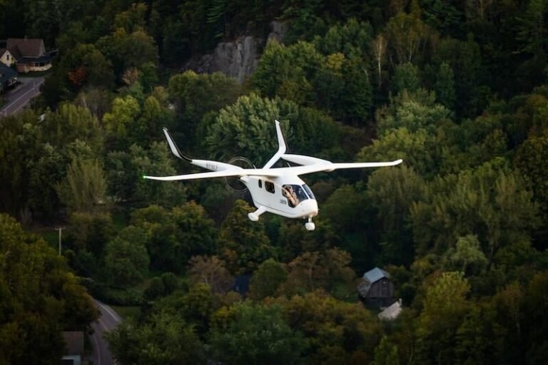 FAA Selects Eight Projects For eVTOL Integration Pilot Program Beta Technologies aircraft