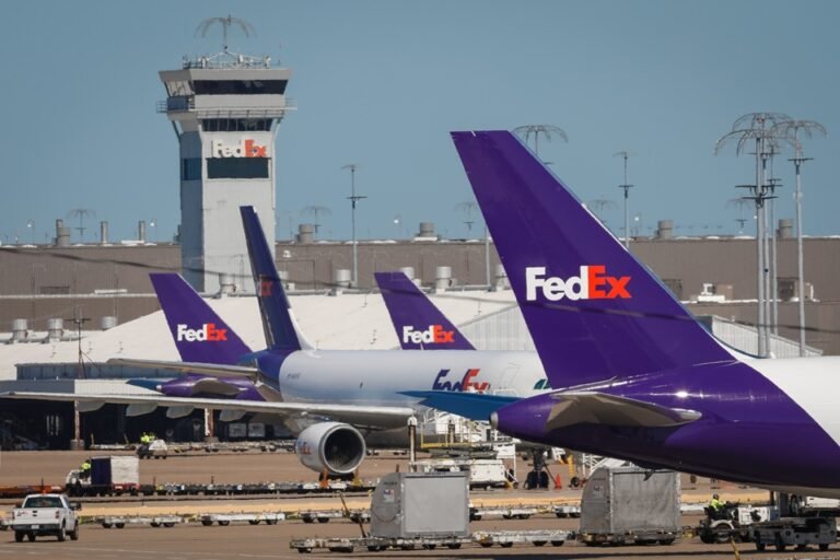 FedEx aircraft