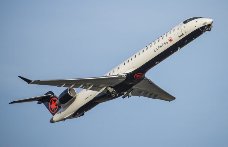 Flight Attendant Among Injured in LaGuardia Crash Air Canada Jazz Bombardier CRJ 900 airplane