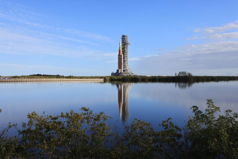 NASA SLS rocket Orion capsule for Artemis II moon mission