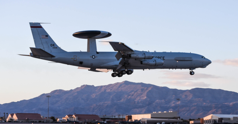 Iranischer Angriff soll wichtiges Aufklärungsflugzeug der USA getroffen haben
