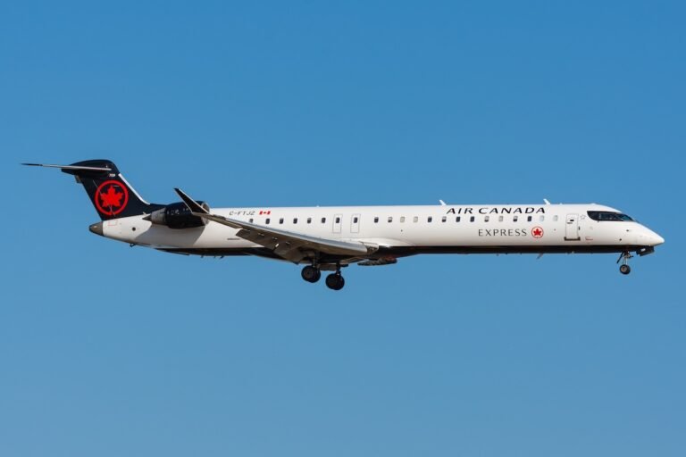 An Air Canada CRJ-900