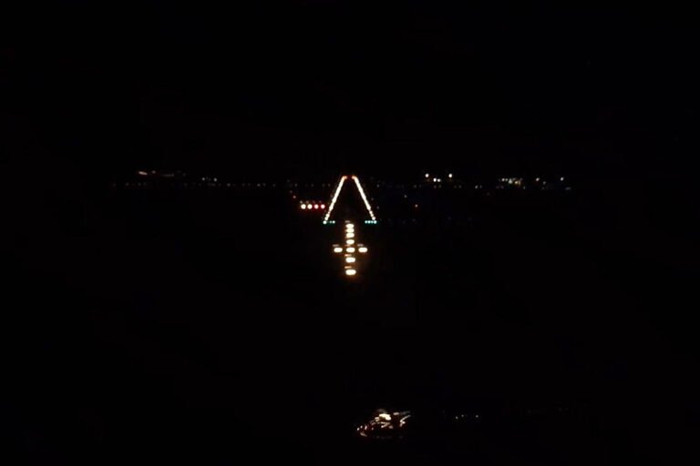 Night Visual Approaches: How To Avoid Losing Situational Awareness