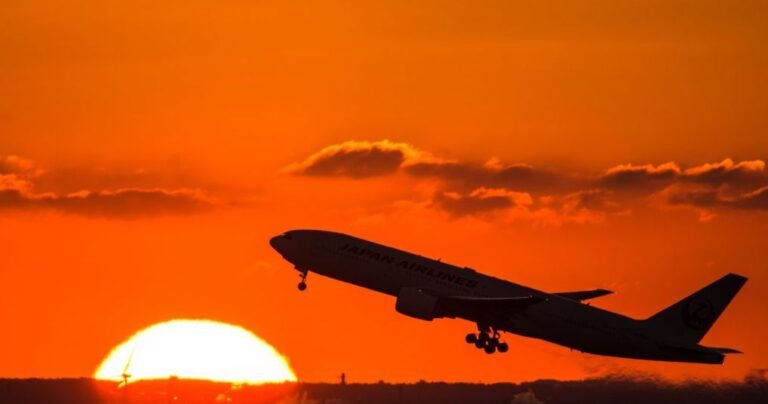 Only Three U.S. Airlines Profitable as Oil Prices Surge – AirGuide.info :: AirGuide Business – Aviation and Travel Business News + AirGuide Destinations – Airline and Travel News, Latest Aviation, Airline and Travel News Only Three U.S. Airlines Profitable as Oil Prices Surge - AirGuide.info :: AirGuide Business – Aviation and Travel Business News + AirGuide Destinations – Airline and Travel News, Latest Aviation, Airline and Travel News