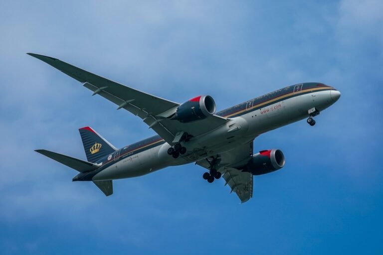 Over 17,500 US citizens escape Middle East on rescue flights