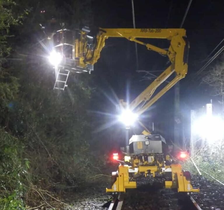 Road rail boom in Japan Road rail boom in Japan