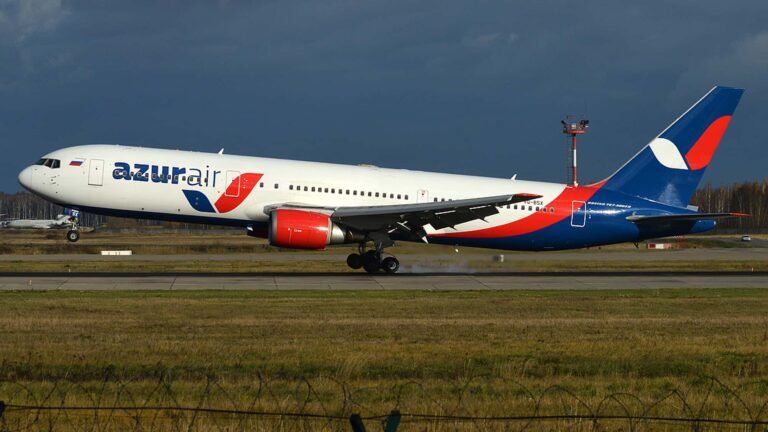 Vier F-14A Tomcat der iranischen Luftwaffe im Formationsflug.