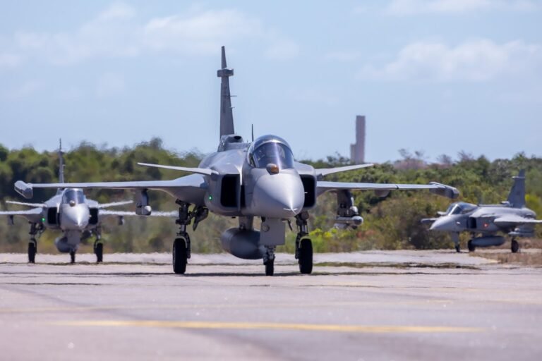 F-39E Gripen fighters