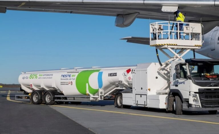 Singapore defers SAF levy, uplift target amid Iranian conflict – FlightGlobal