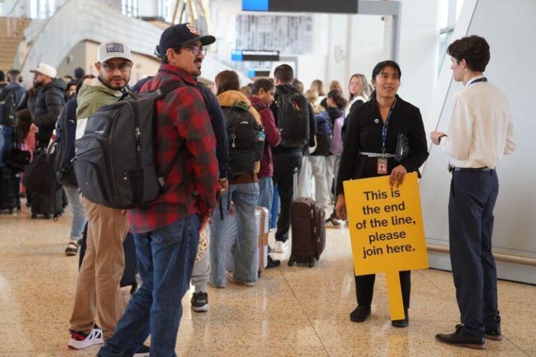 Trump Directs TSA Officers Be Paid After House Speaker Rebuffs Senate end of TSA line