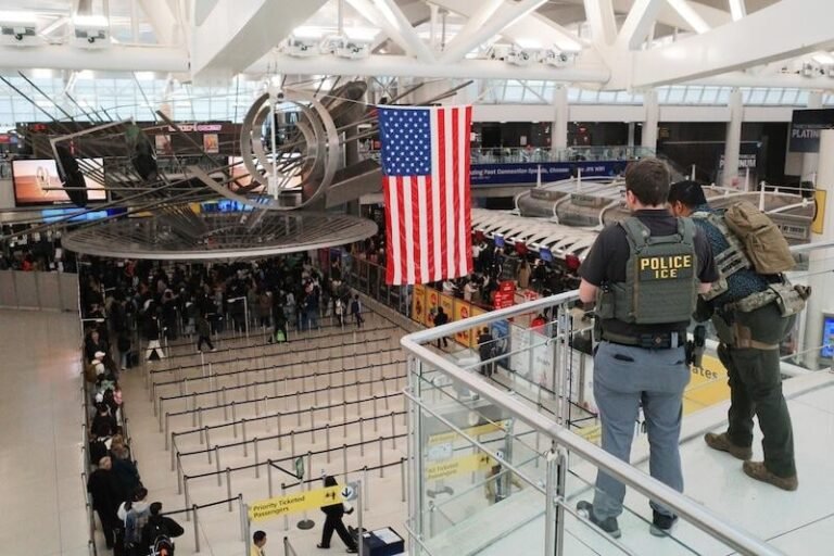 U.S. Senate Passes Bill To Fund TSA, Most Of DHS jfk airport
