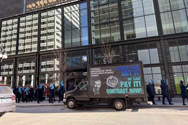 United flight attendants set to vote on new contract deal United flight attendants set to vote on new contract deal