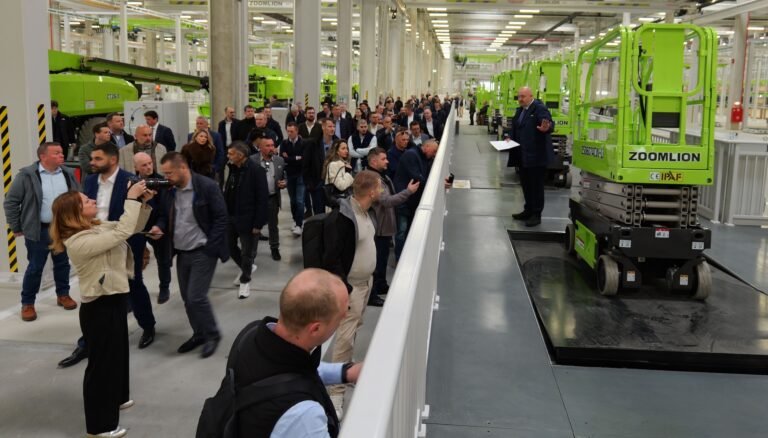 Zoomlion opens in Hungary | Vertikal.net Zoomlion opens in Hungary | Vertikal.net