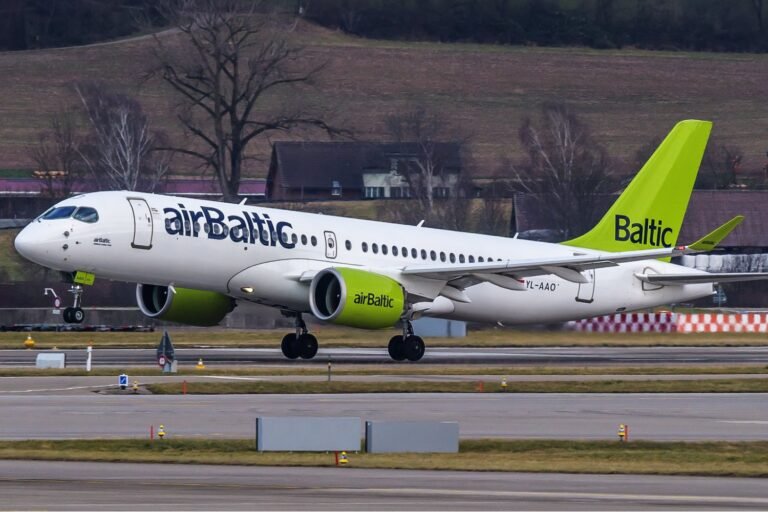 airBaltic A220-300 YL-AAO