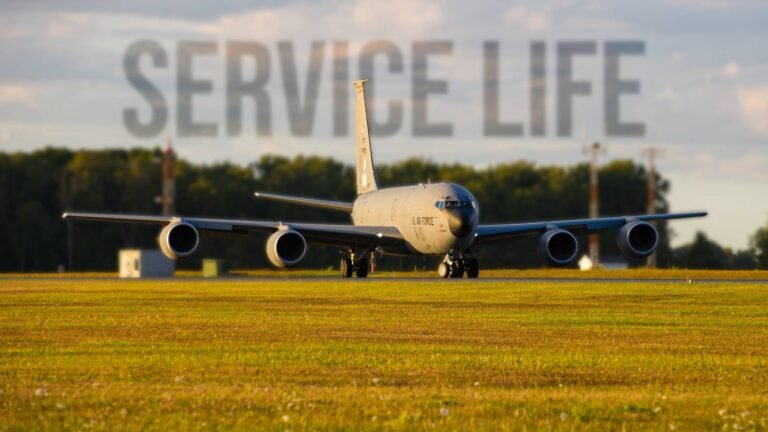 5 Aircraft With The Longest Service Lives