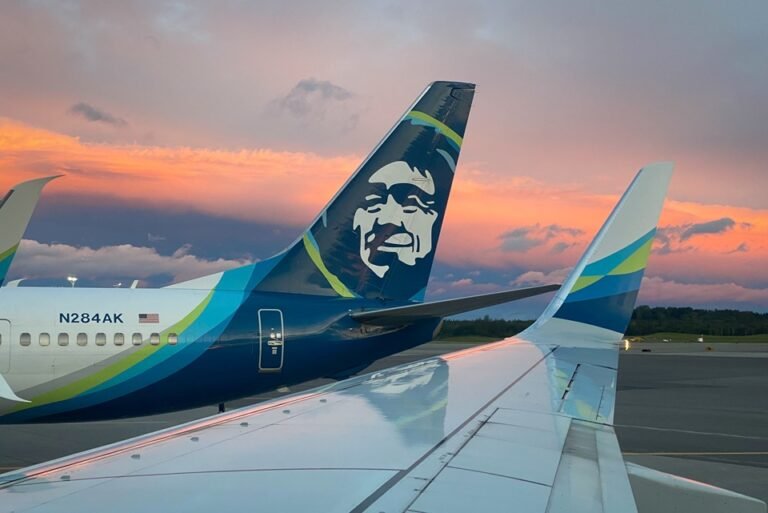EWY Media / Shutterstock.com Alaska Airlines Boeing 737