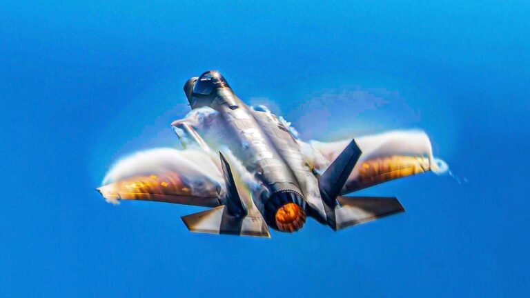 At Top Speed, This Is How Fighter Jets Like The F-35 Perform