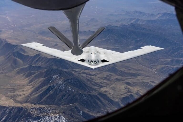 raider inflight refuelling test