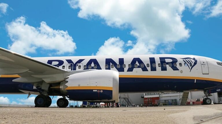 Ryanair jet
