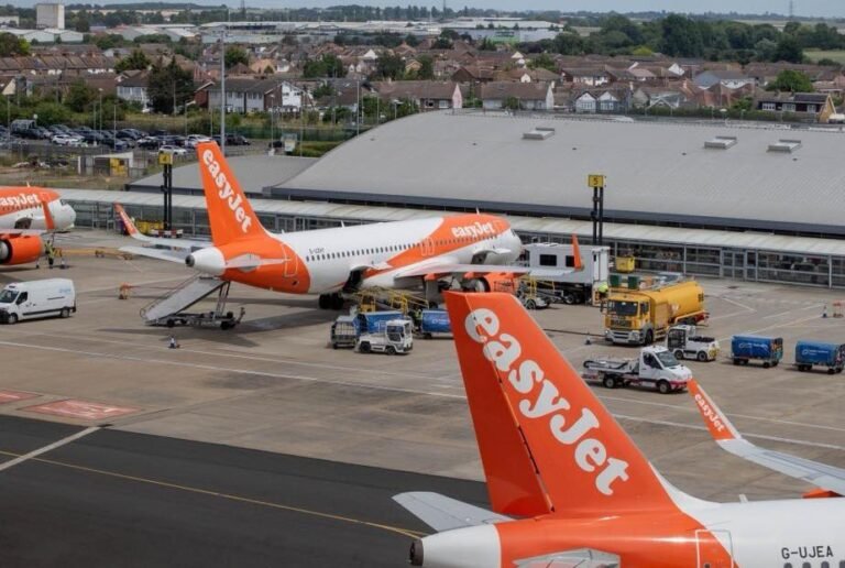 EasyJet flight from London Southend couldn’t take off unless six people volunteered to get off