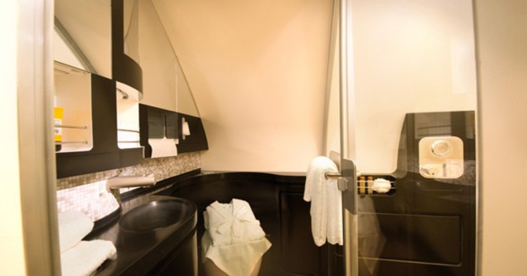 Emirates plant First-Class-Suiten mit privatem Badezimmer
