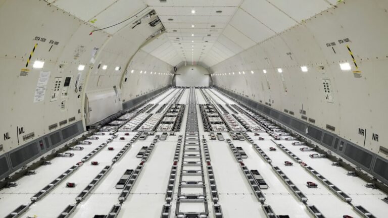 FAA approves 1st Boeing 777-200 passenger-to-freighter conversion