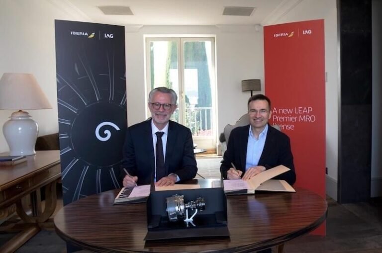 CFM president and CEO Gaël Méheust and Iberia president and CEO Marco Sansavini.