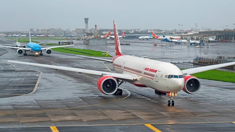 Flugzeugträger USS George Bush auf See von vorne