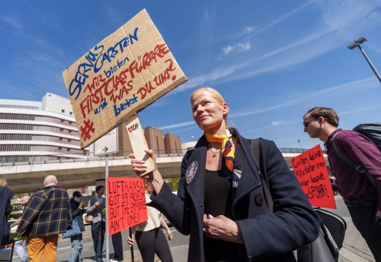 Kommentar: Lufthansa-Streik überschattet Jubiläum Kommentar: Lufthansa-Streik überschattet Jubiläum