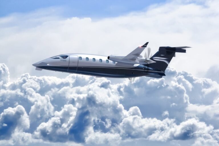 Piaggio books first Avanti NX order