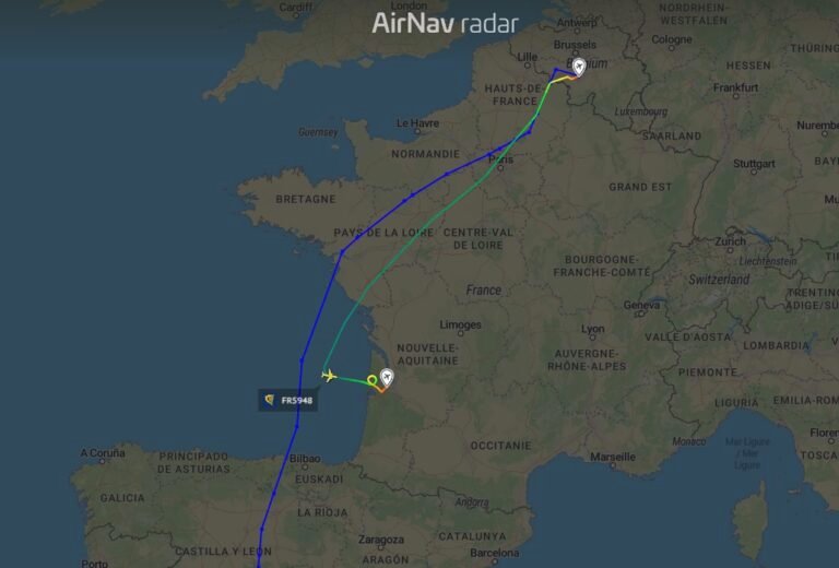 Ryanair Boeing 737 MAX flight FR5948 declared an emergency and diverted to Bordeaux