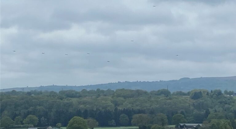 Swarm demo: Applied Intuition showcase UK autonomy