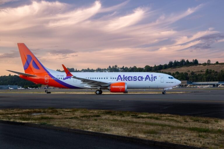 Akasa Air signs lease deal for three Boeing 737 MAX 8200s Akasa Air signs lease deal for three Boeing 737 MAX 8200s
