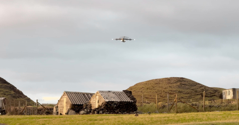 Bewohner von Tristan da Cunha war auf Hantavirus-Kreuzfahrtschiff: Airbus A400 M wirft medizinische Hilfe auf abgelegenster bewohnter Insel der Welt ab