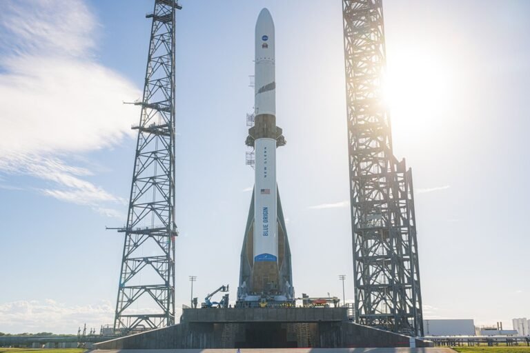 Blue Origin Rocket Explodes During Test