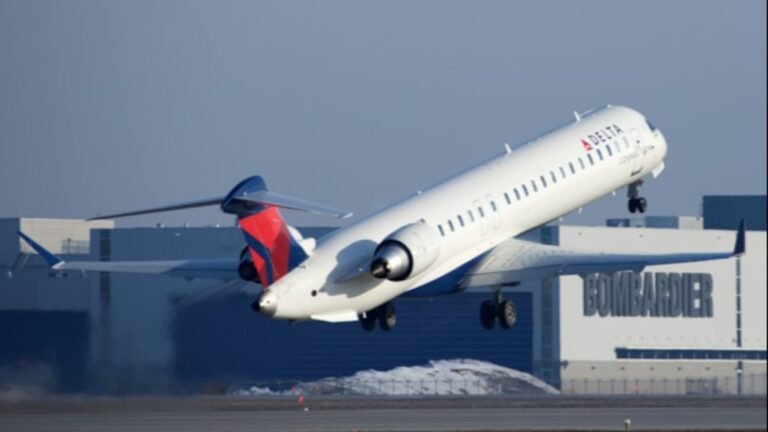 Close call between Delta flight and Cirrus SR22 while landing in NYC