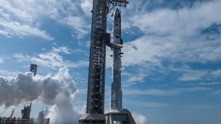 SpaceX Starship Super Heavy V3