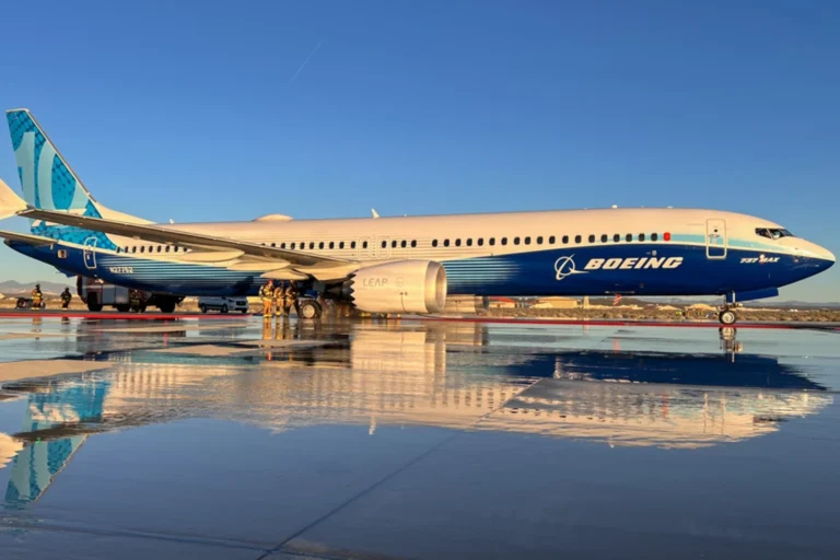 FAA expects Boeing 737 MAX 7 certification by summer, MAX 10 by year-end Air Data News