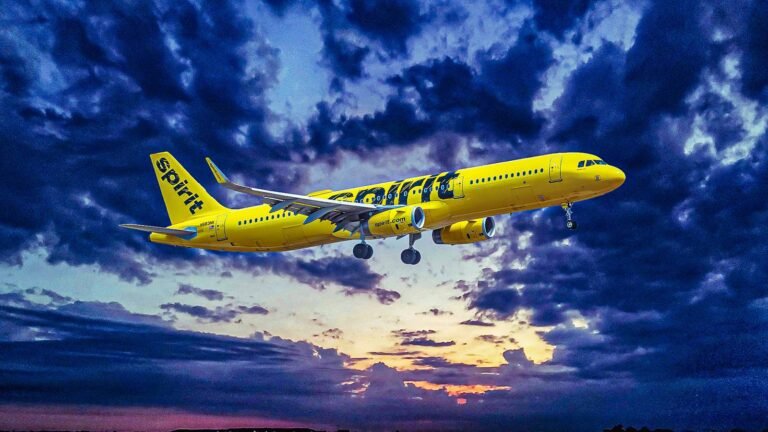Final Spirit Airlines Flight Lands In Dallas As Carrier Confirms Shutdown